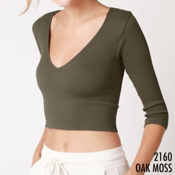 New Oak Moss Green 3/4 Sleeve Ribbed Crop Top by Nikibiki - Picture 1 of 2